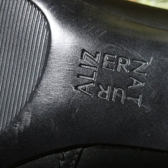 Naturalizer Odetta Black Leather Crisscross Peep Toe 4" Heels Sz 7 - Picture 7 of 10